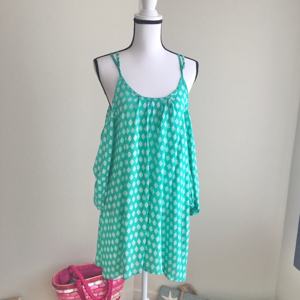 Big Sale!Open shoulder dress / boho beach ☀️☀️